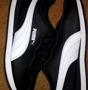 SOLD:::Puma shoes